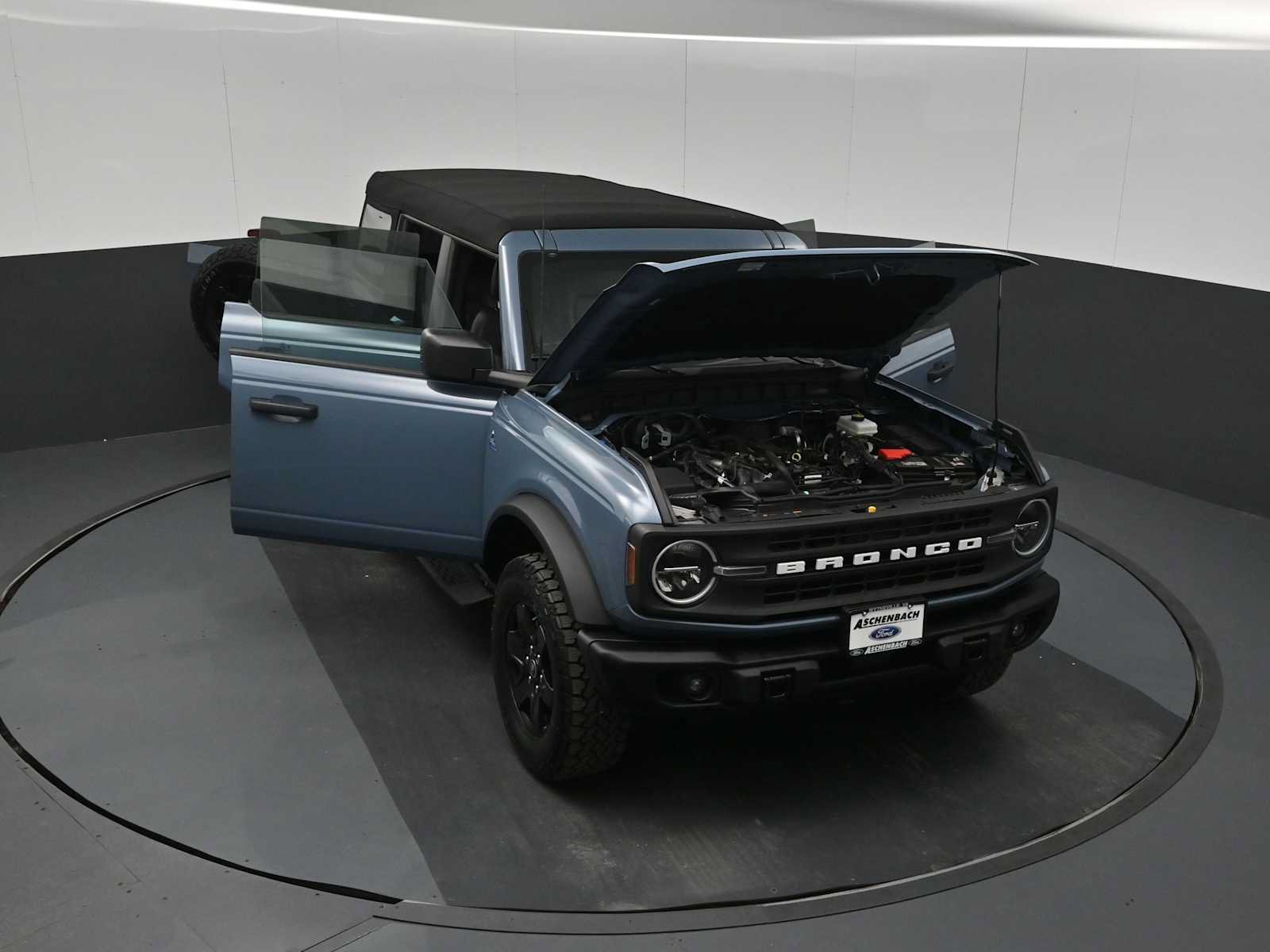 Certified 2024 Ford Bronco Black Diamond AWD/4WD image 39