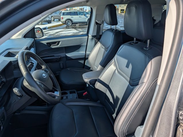 Certified 2024 Ford Maverick Lariat w/ Black Appearance Package image 6