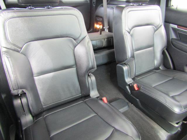 Certified 2019 Ford Explorer Limited w/ Ford Safe & Smart Package AWD/4WD image 4