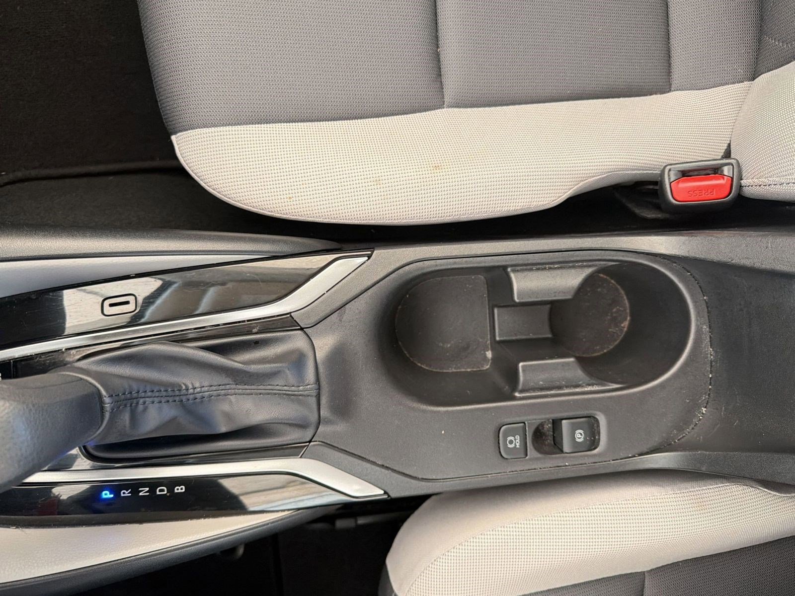 Used 2025 Toyota Corolla LE image 24