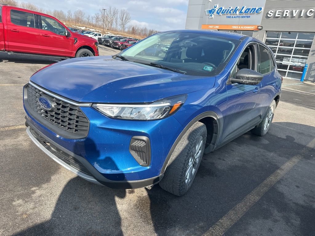 Certified 2023 Ford Escape Active image 2