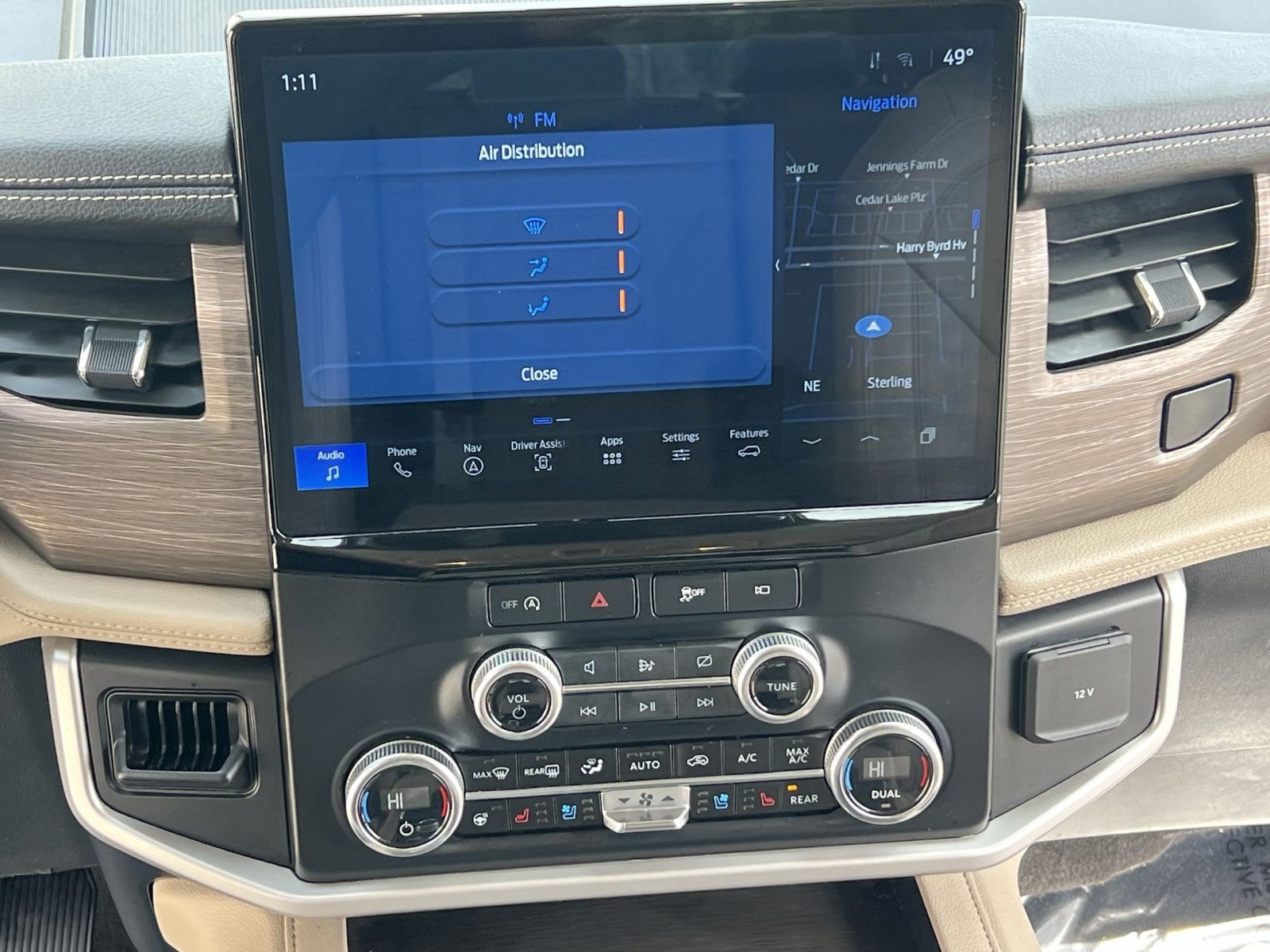 Certified 2024 Ford Expedition Limited image 21