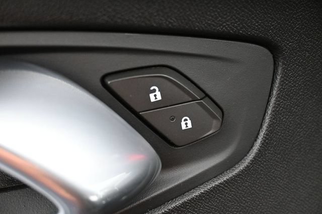Used 2020 Chevrolet Camaro LT w/ RS Package RWD image 15
