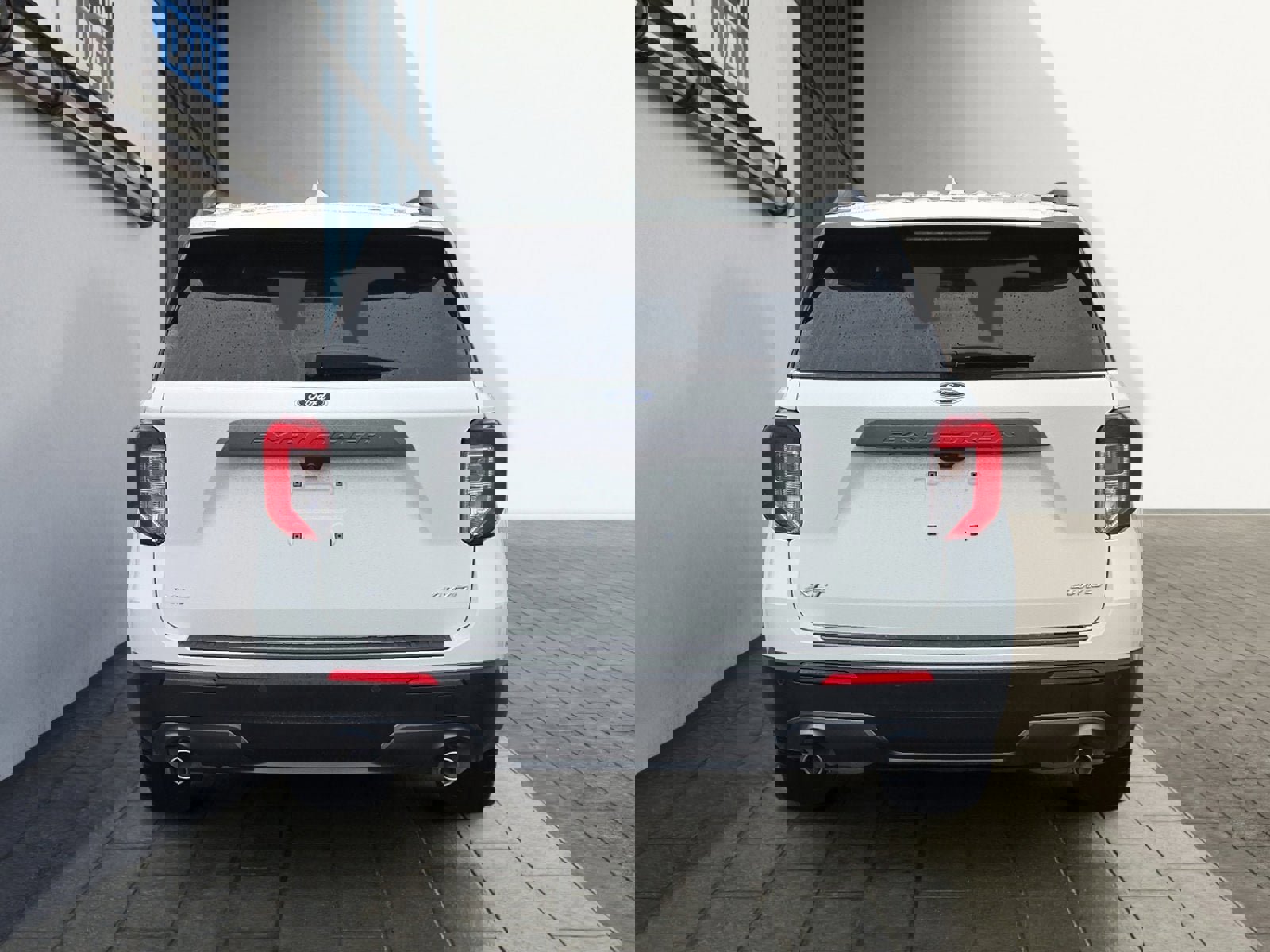 Certified 2023 Ford Explorer XLT w/ Equipment Group 202A image 5