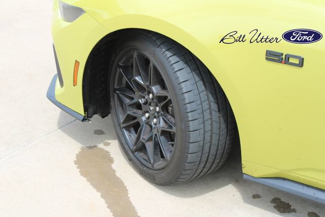 Certified 2025 Ford Mustang GT Premium w/ GT Performance Package RWD image 9