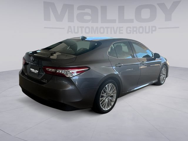 Used 2018 Toyota Camry XLE w/ Audio Package FWD image 5