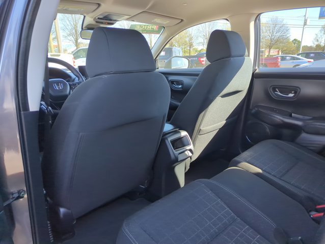 Used 2025 Honda HR-V LX image 17