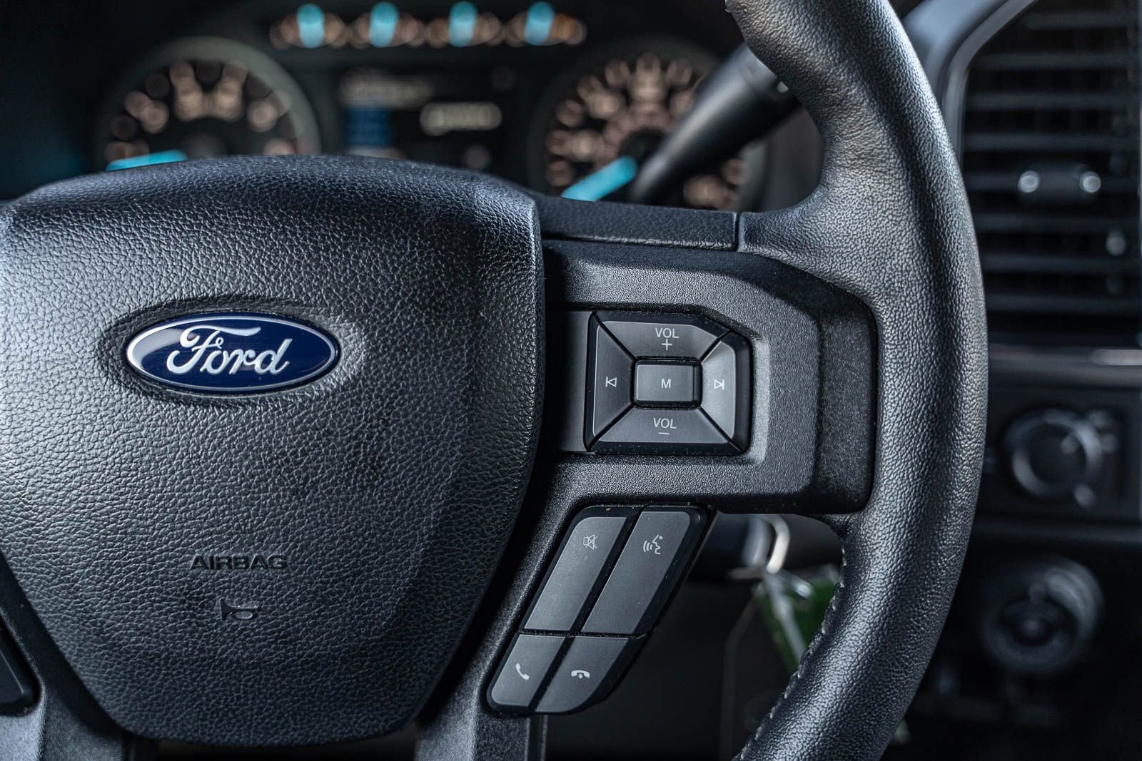 Certified 2020 Ford F150 XLT w/ Equipment Group 302A Luxury RWD image 28