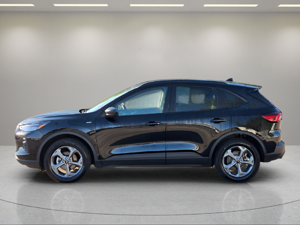 Certified 2025 Ford Escape ST-Line AWD/4WD image 4