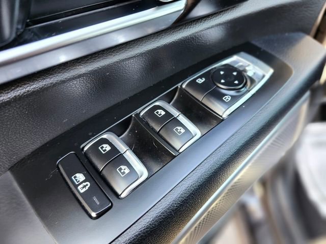 Used 2022 Kia Telluride EX w/ EX Premium Package image 18