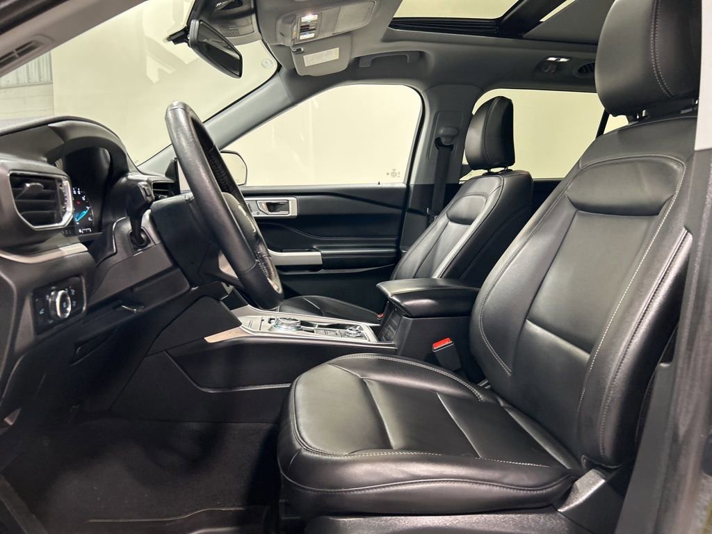 Certified 2024 Ford Explorer XLT w/ Equipment Group 202A image 12