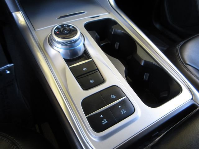 Certified 2022 Ford Explorer XLT w/ Equipment Group 202A image 21