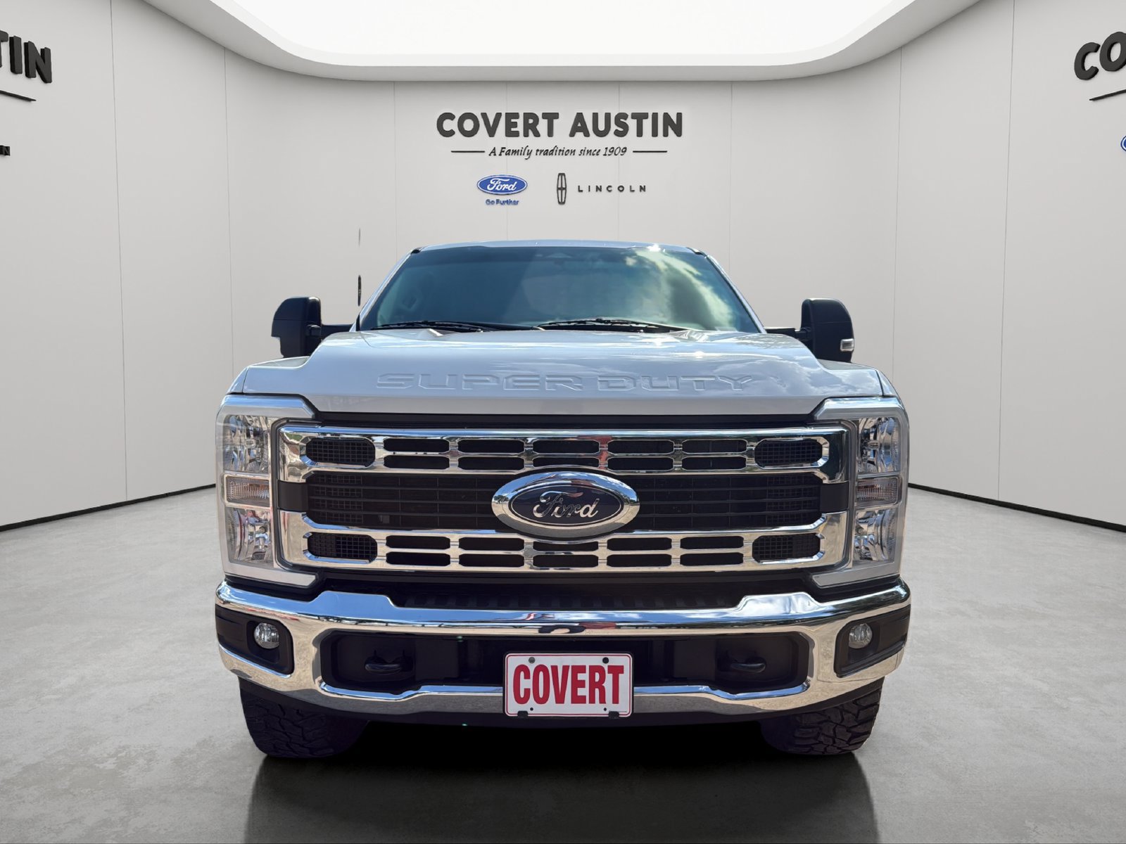 Certified 2024 Ford F250 XLT w/ FX4 Off-Road Package AWD/4WD image 8