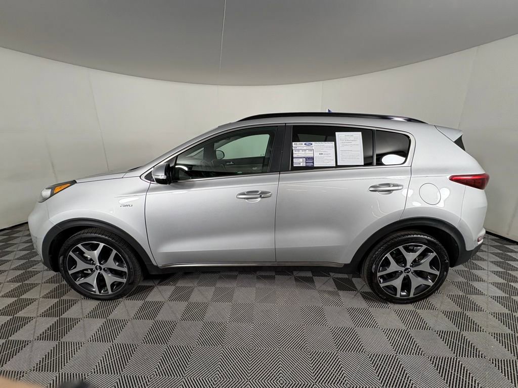Used 2018 Kia Sportage SX image 2
