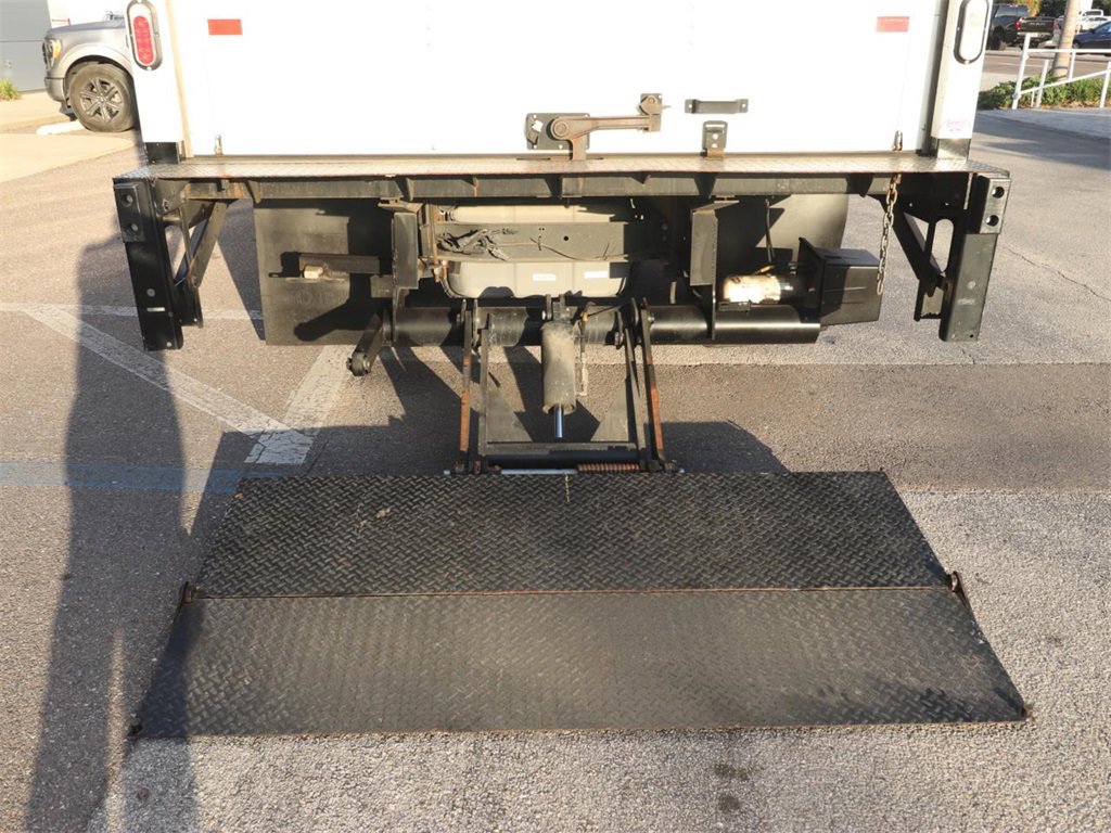 Certified 2023 Ford E-450 and Econoline 450 Super Duty w/ Power Windows & Locks Group image 9