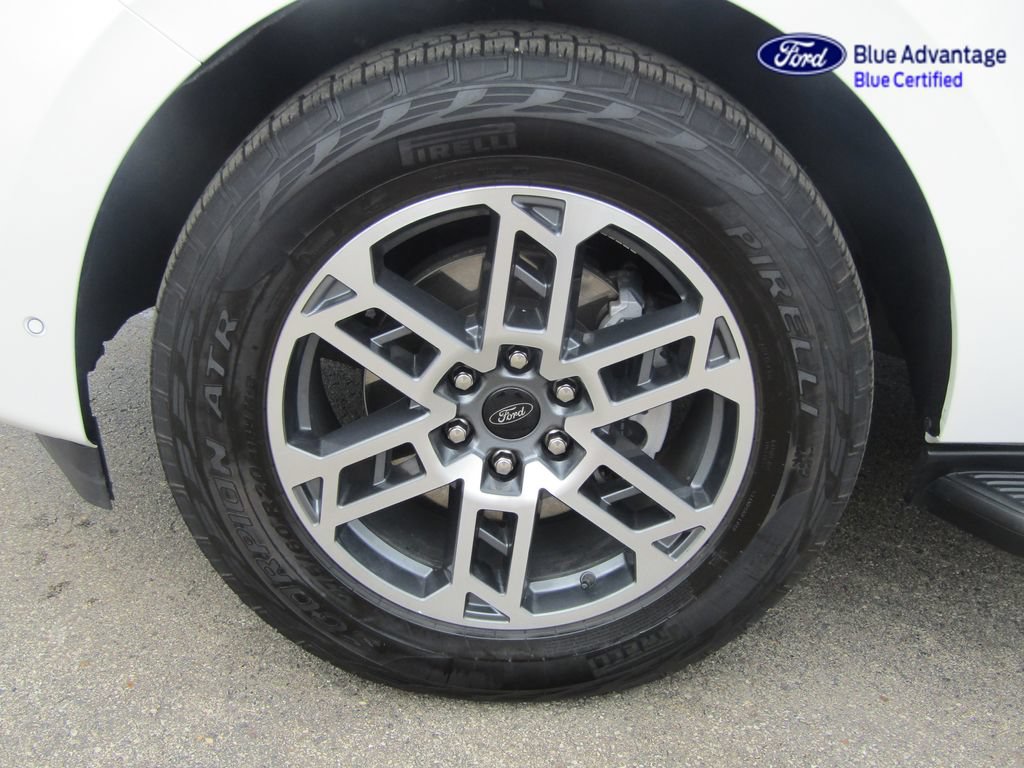 Certified 2025 Ford Expedition Active AWD/4WD image 14