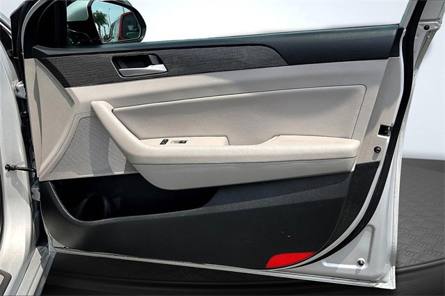 Used 2019 Hyundai Sonata Limited image 24