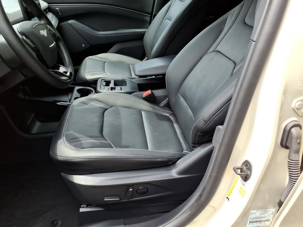 Certified 2025 Ford Mustang Mach-E Premium RWD image 13