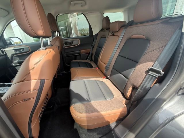 Certified 2025 Ford Bronco Sport Outer Banks w/ Outer Banks Tech Package+ AWD/4WD image 17
