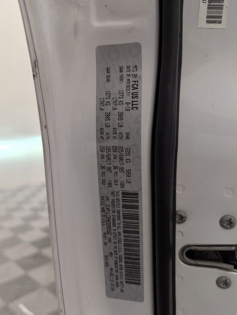 Used 2019 Jeep Cherokee Latitude w/ Popular Appearance Group FWD image 39