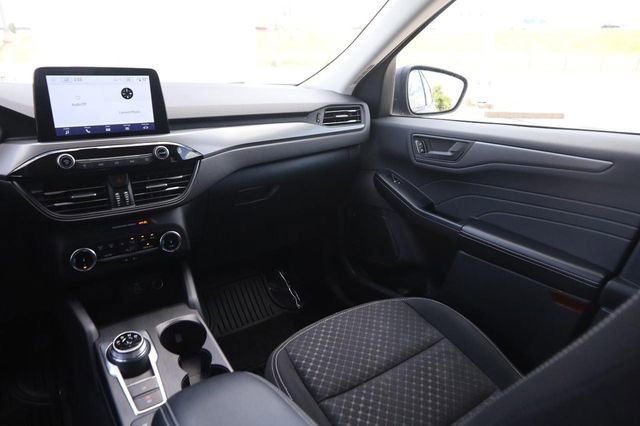 Certified 2025 Ford Escape Active AWD/4WD image 24