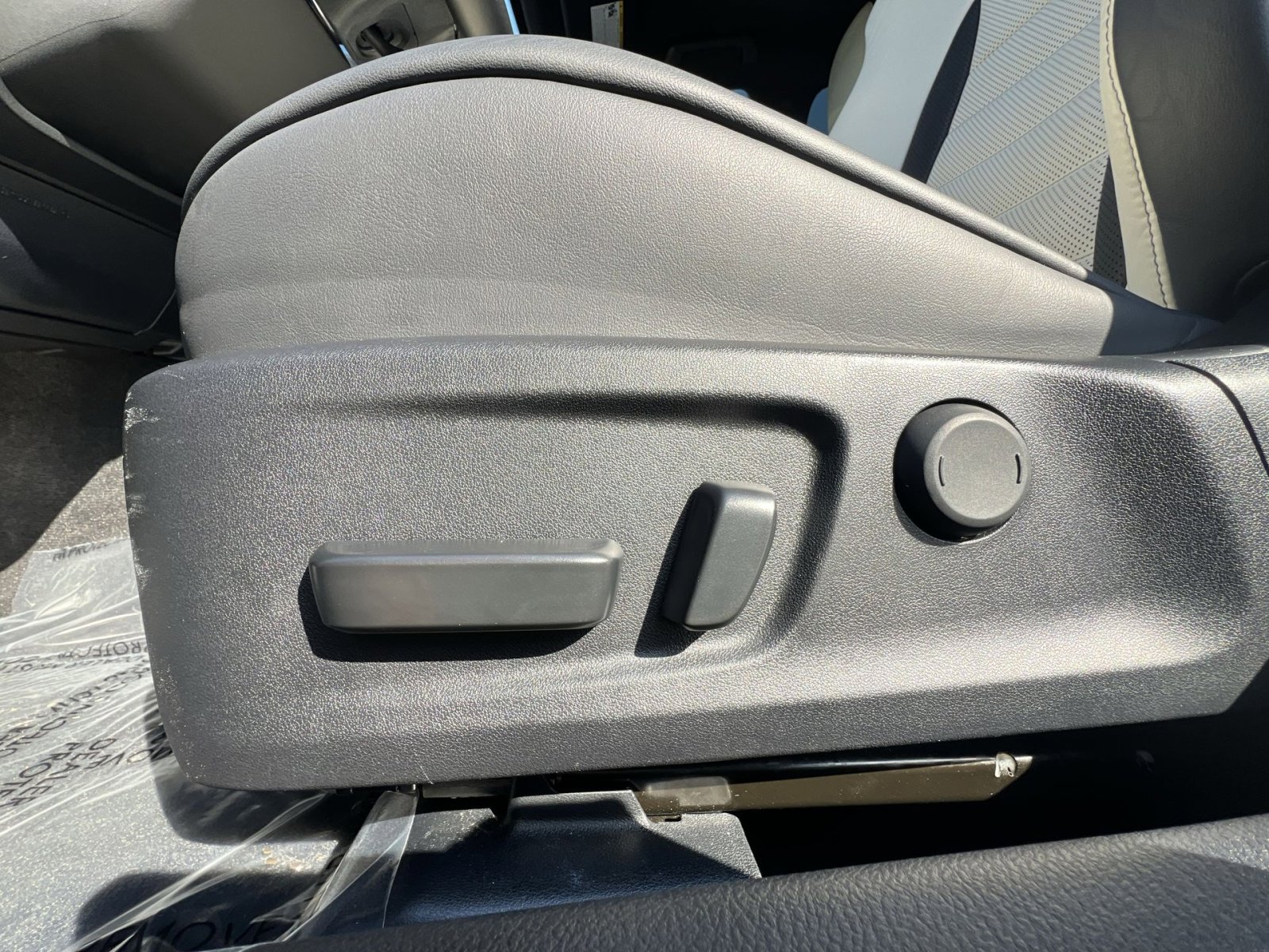 Used 2025 Lexus IS 350 F Sport image 14