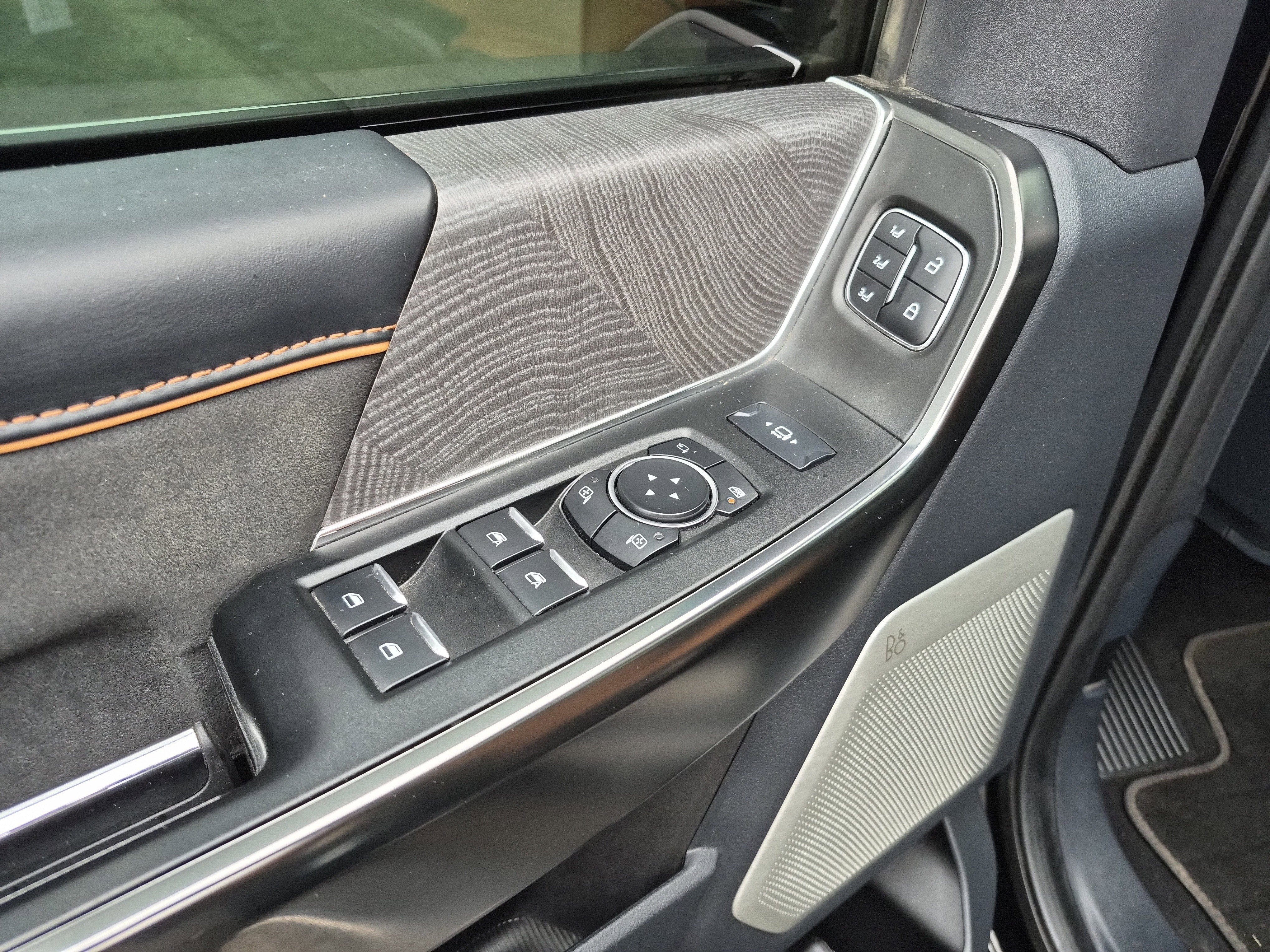 Certified 2024 Ford F250 Platinum w/ Tremor Off-Road Package image 17