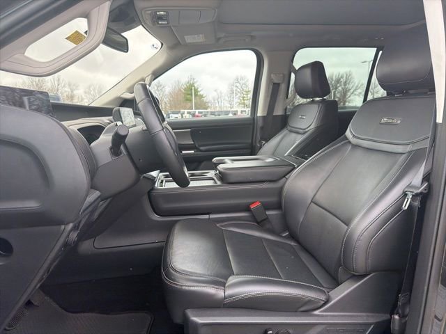 Certified 2025 Ford Expedition Max Platinum w/ Driver's Package image 35