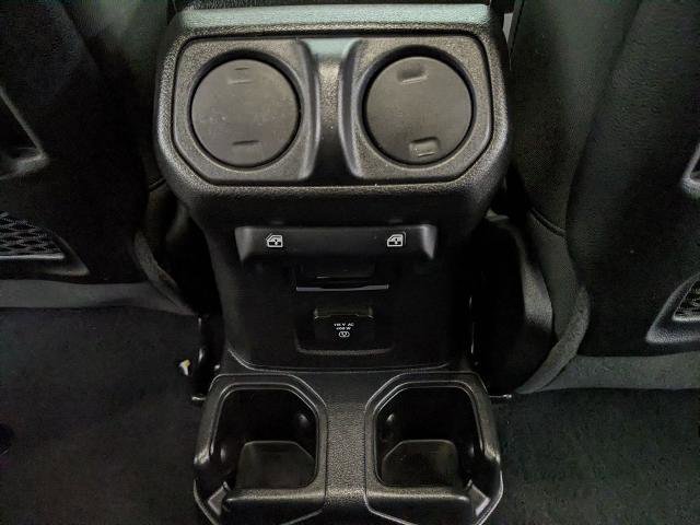Used 2021 Jeep Gladiator Rubicon AWD/4WD image 19
