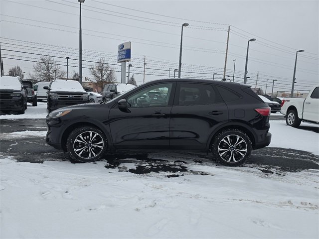 Certified 2022 Ford Escape SE w/ SE Sport Appearance Package image 2