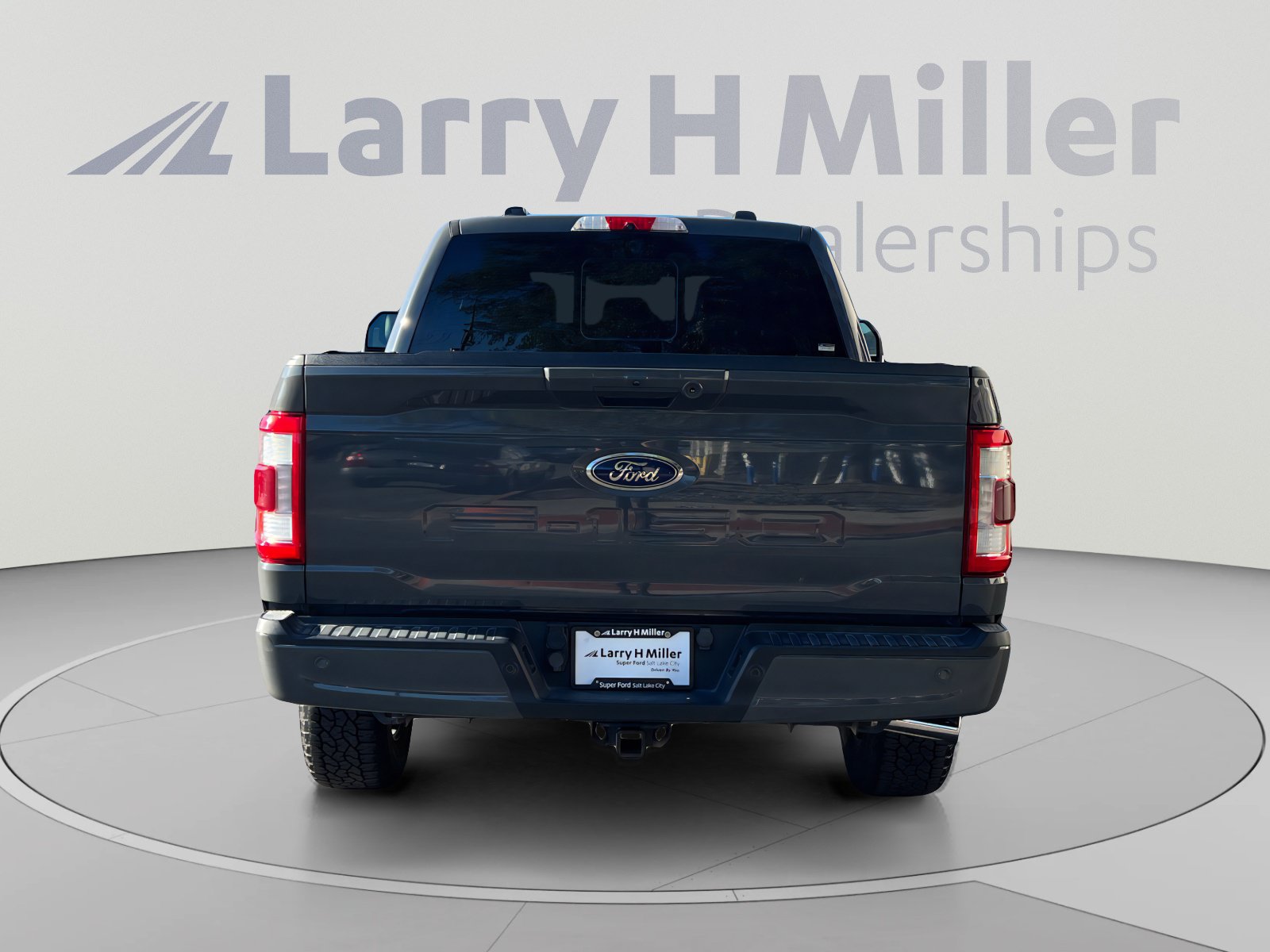 Certified 2021 Ford F150 Lariat w/ Max Trailer Tow Package AWD/4WD image 4