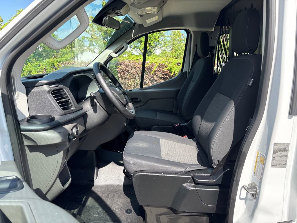 Certified 2025 Ford Transit 250 Low Roof w/ Exterior Upgrade Package RWD image 29