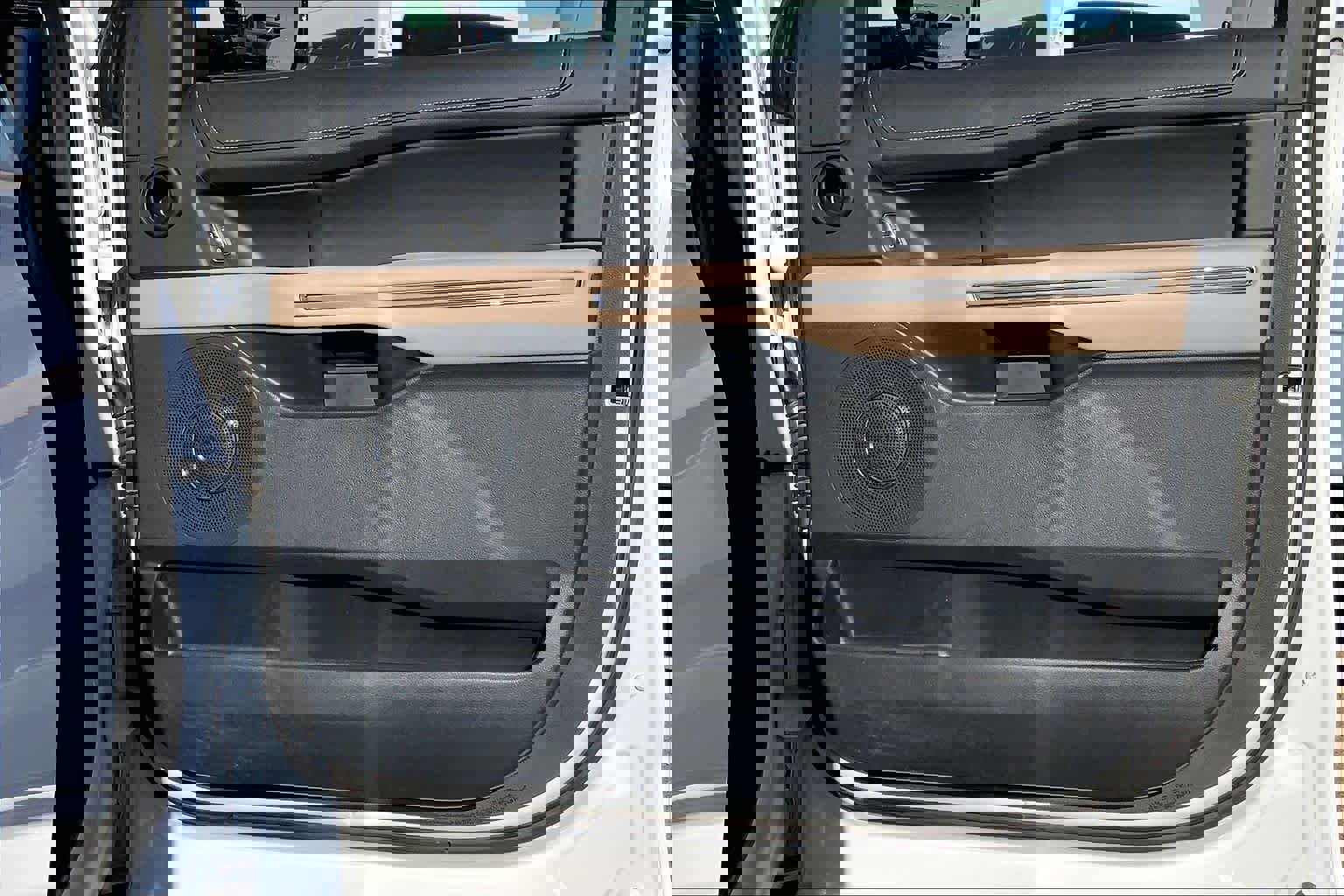 Certified 2024 Ford Expedition Max XLT image 22