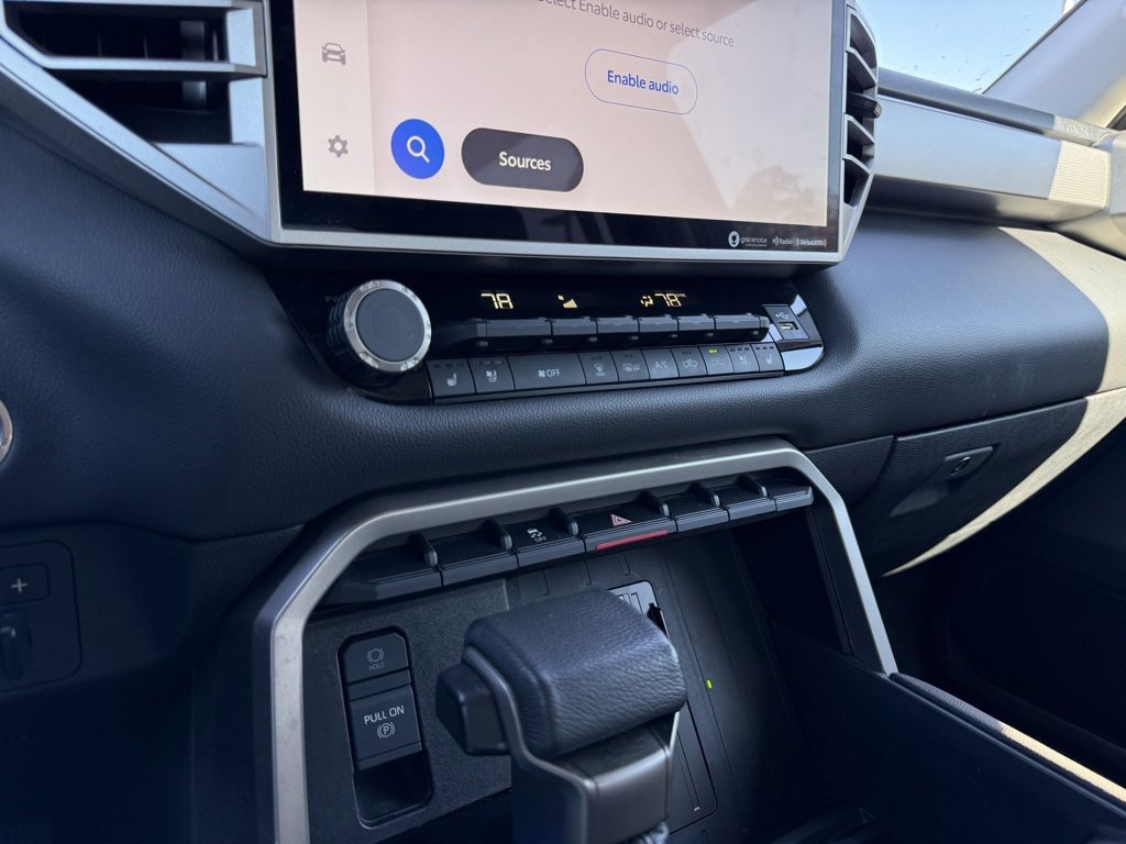 Used 2023 Toyota Tundra Limited image 18