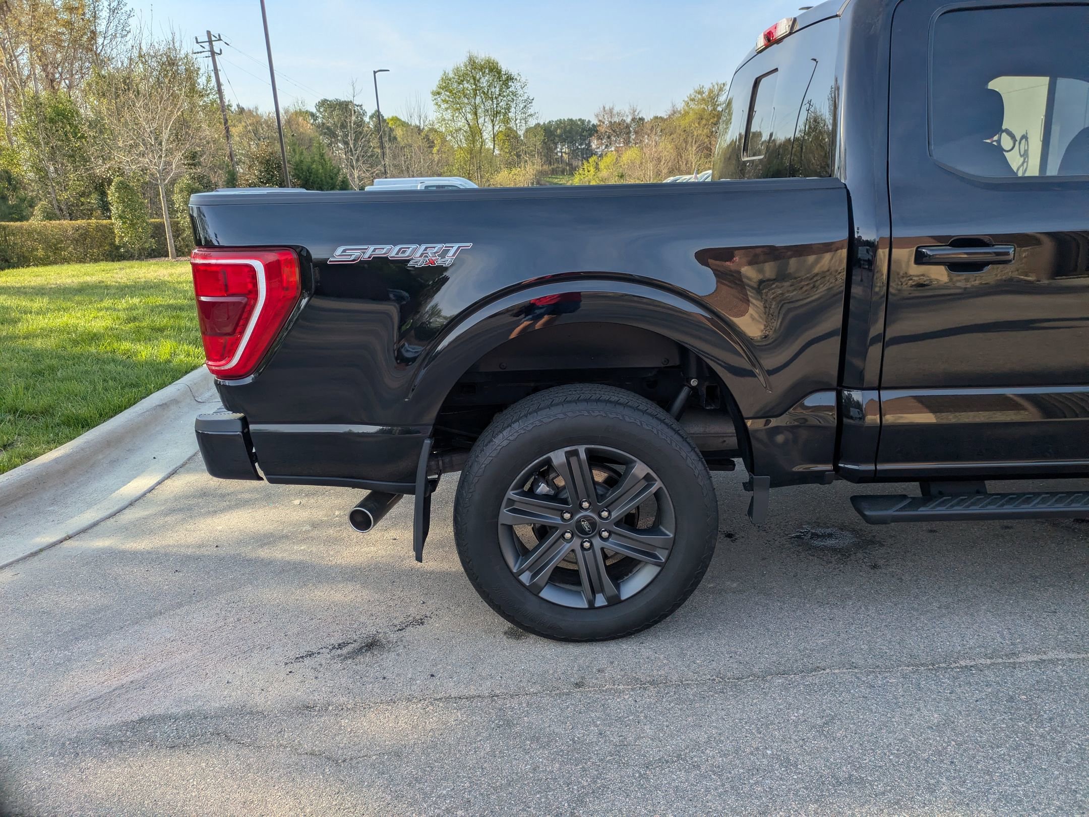 Certified 2023 Ford F150 XLT w/ Equipment Group 302A High image 9