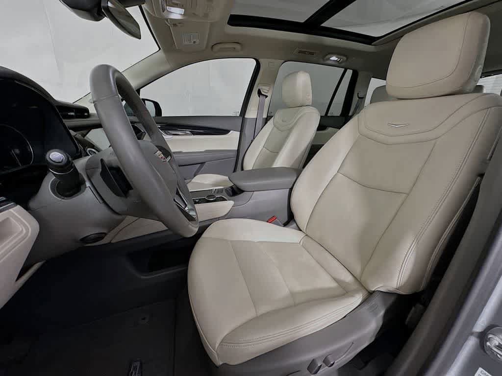 Used 2024 Cadillac XT6 Premium Luxury AWD/4WD image 12