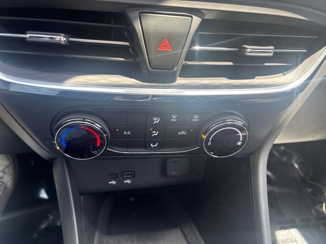 Used 2025 Buick Encore GX Preferred FWD image 20