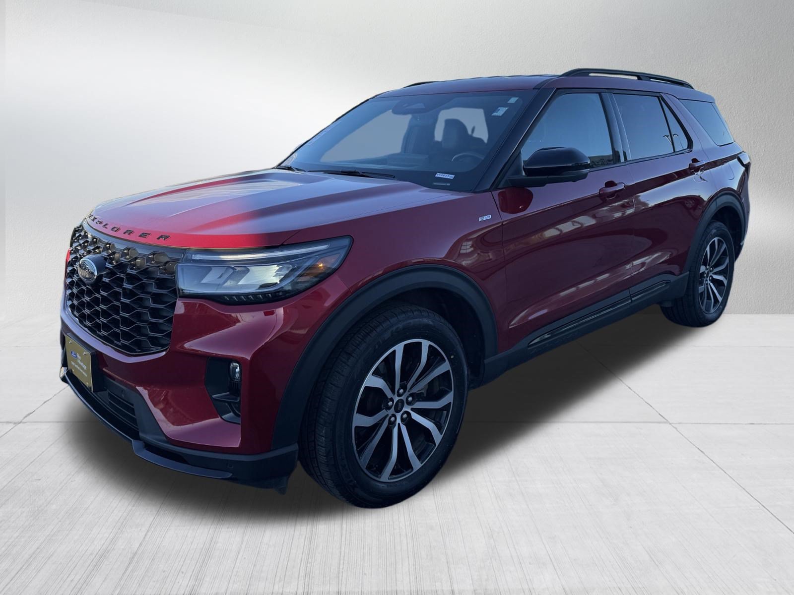 Certified 2025 Ford Explorer ST-Line AWD/4WD image 3
