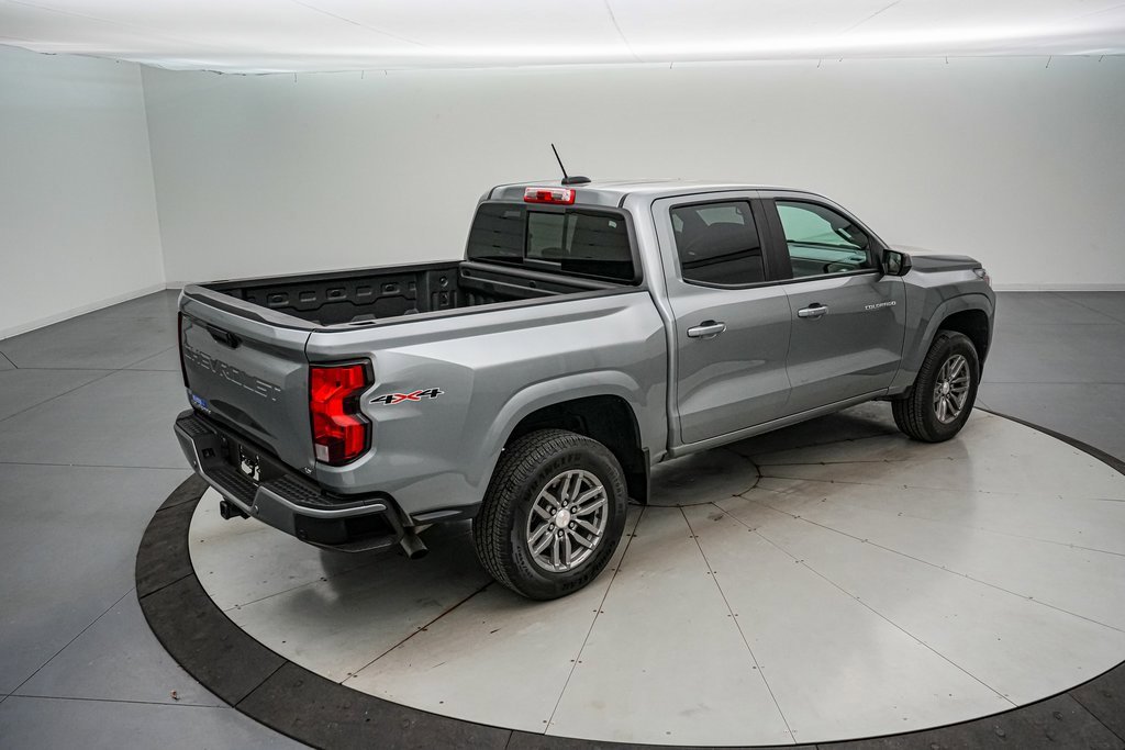 Used 2023 Chevrolet Colorado LT w/ LT Convenience Package II image 4