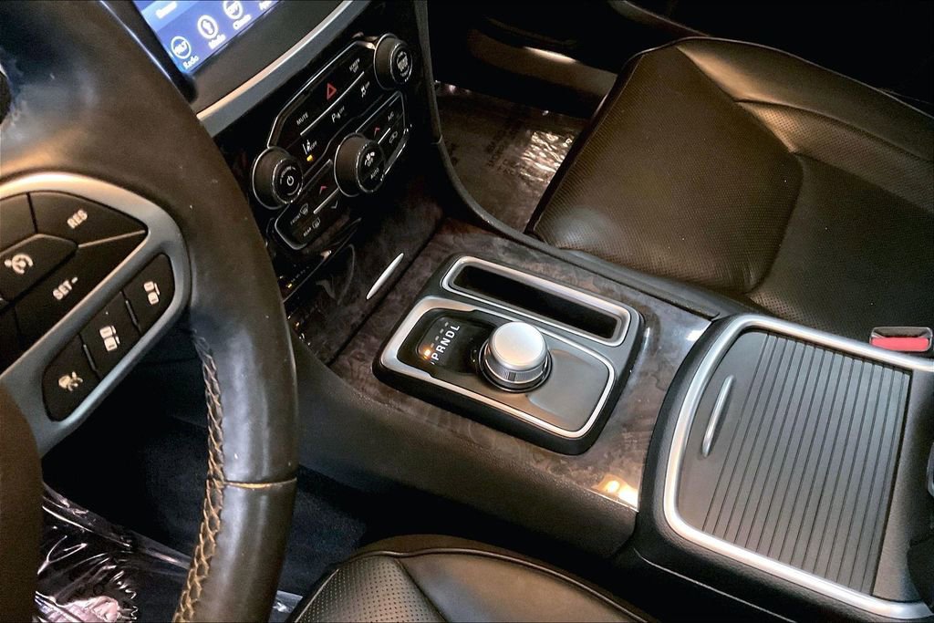 Used 2019 Chrysler 300 Limited w/ Safetytec Plus Group AWD/4WD image 16