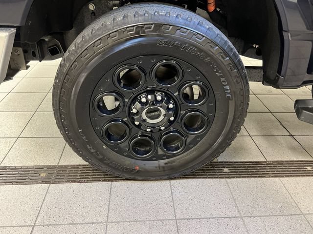 Certified 2025 Ford F350 Lariat w/ Black Appearance Package AWD/4WD image 10