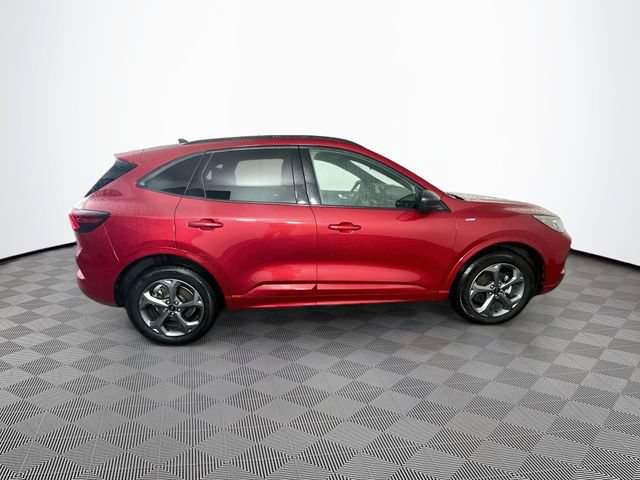 Certified 2023 Ford Escape ST-Line w/ Tech Pack #1 AWD/4WD image 14