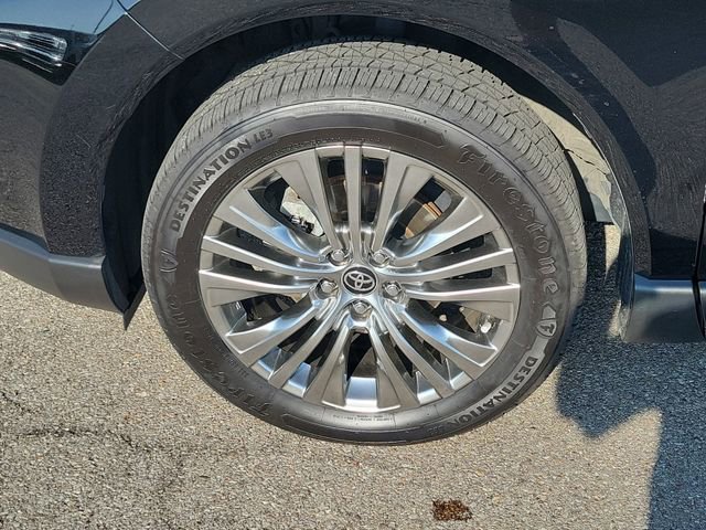 Used 2023 Toyota Venza XLE AWD/4WD image 9