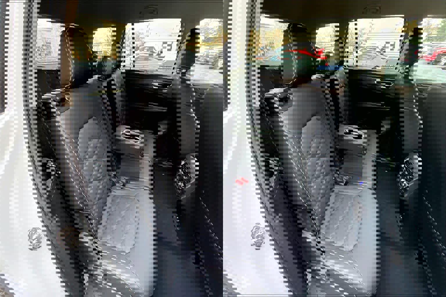 Used 2025 Volkswagen Atlas SE image 18