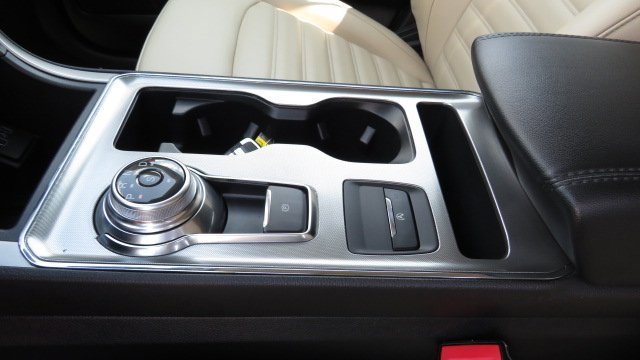 Certified 2022 Ford Edge SEL w/ Convenience Package image 18