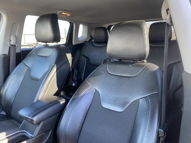 Used 2022 Jeep Compass Latitude image 11