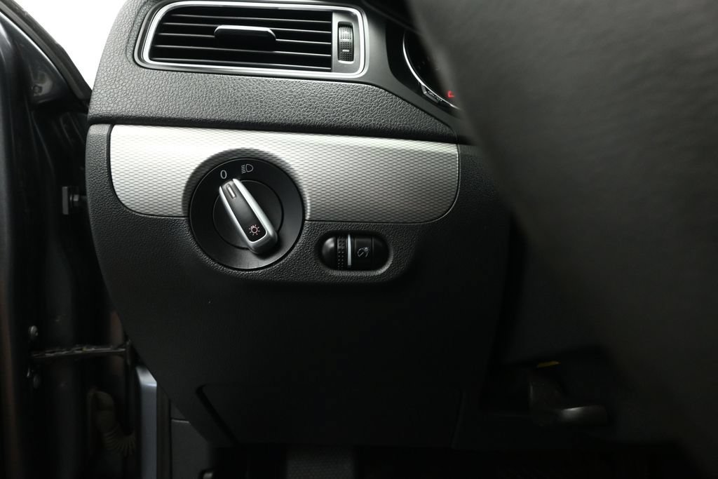Used 2017 Volkswagen Jetta S FWD image 10