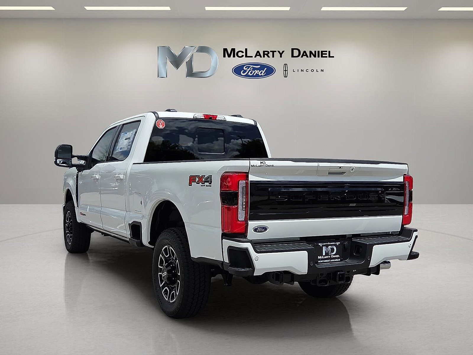 Certified 2025 Ford F250 Platinum AWD/4WD image 4