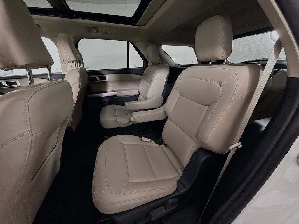 Certified 2023 Ford Explorer XLT w/ Equipment Group 202A image 10