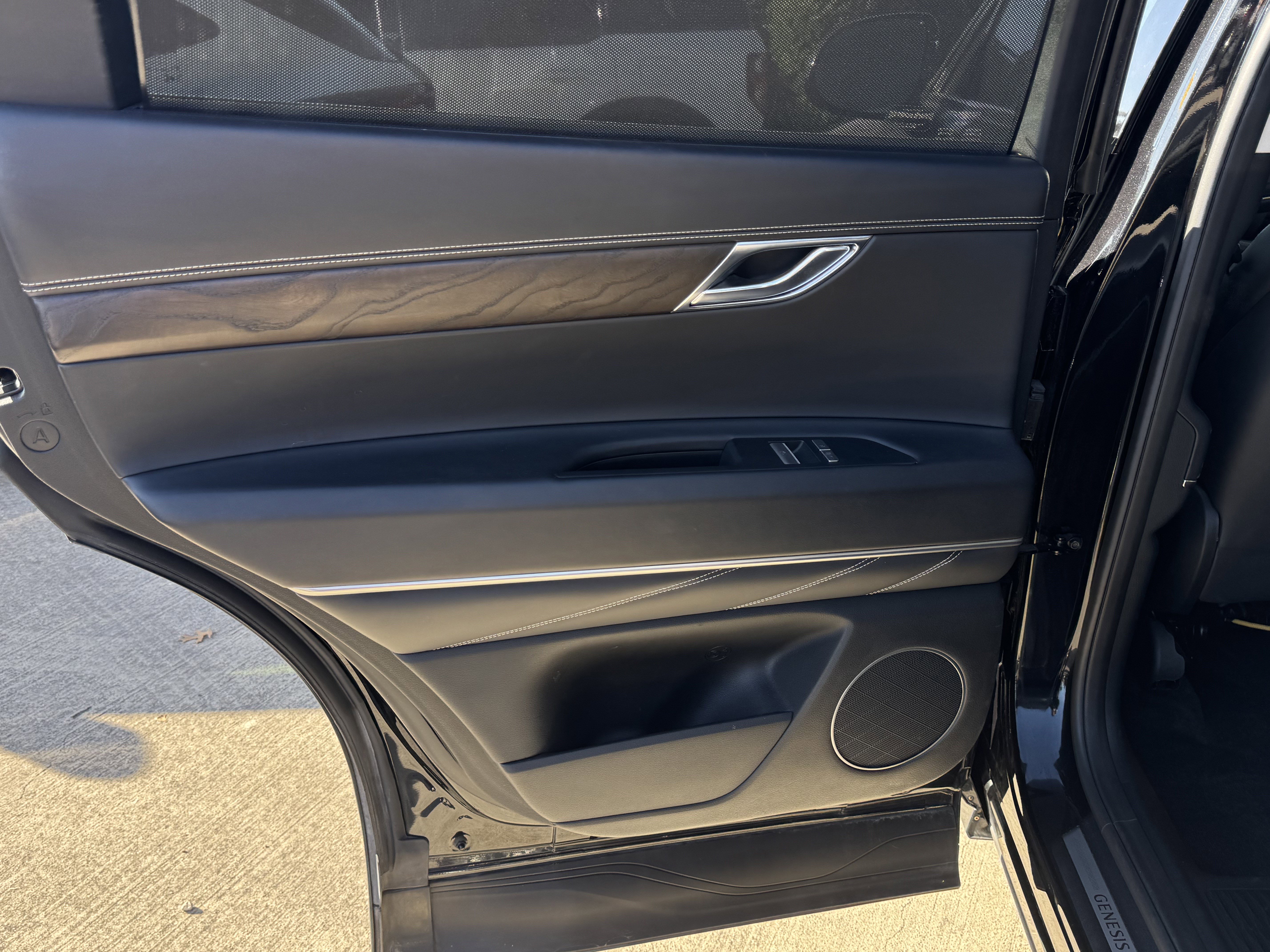 Used 2024 Genesis GV80 2.5T image 15